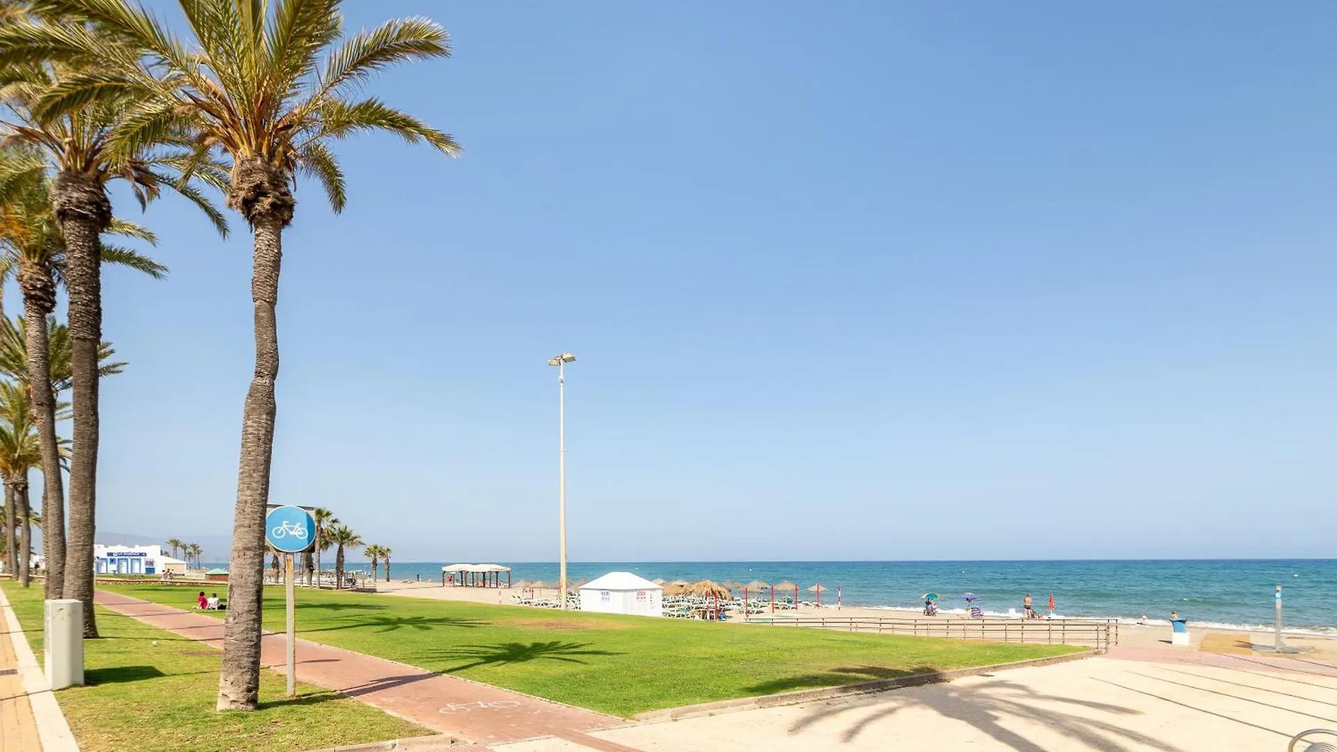 Apartamento Residencial Fenix Roquetas de Mar 0*,