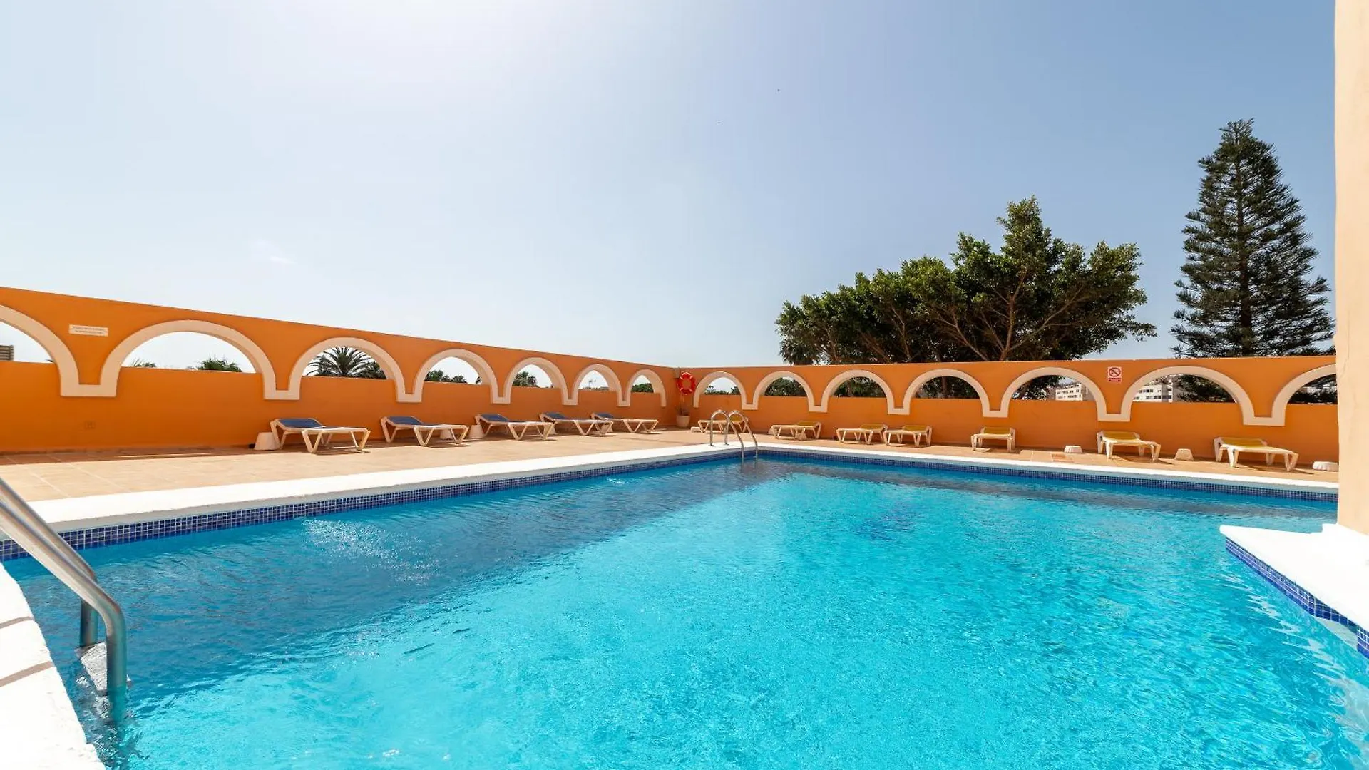 Apartamento Residencial Fenix Roquetas de Mar Spain