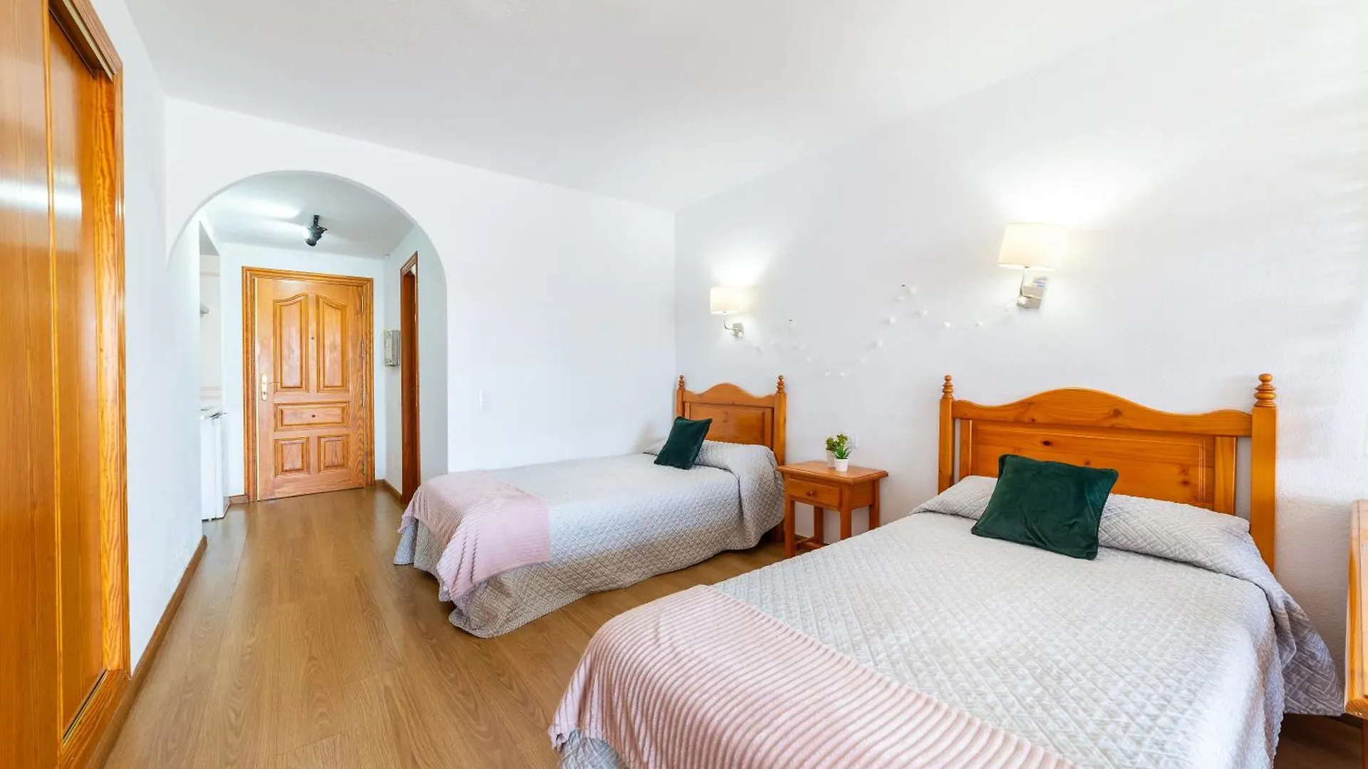 アパート Apartamento Residencial Fenix ロケタス・デ・マル