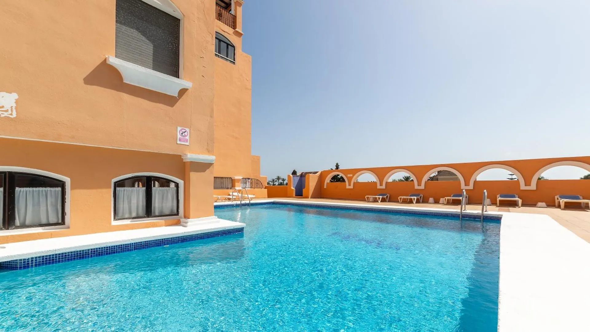 Apartamento Residencial Fenix ロケタス・デ・マル アパート
